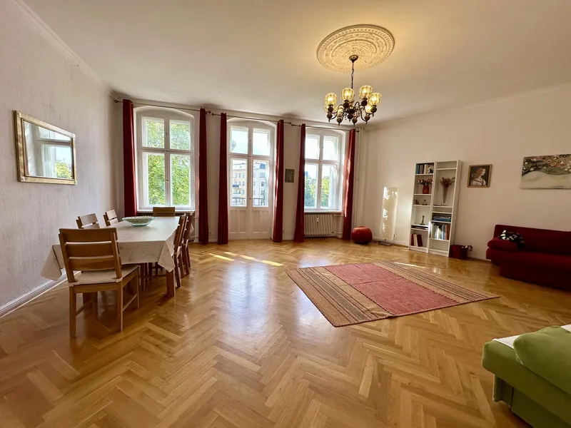Helle möblierte Altbauwohnung mit Balkon in Berlin-Friedenau — photo 1